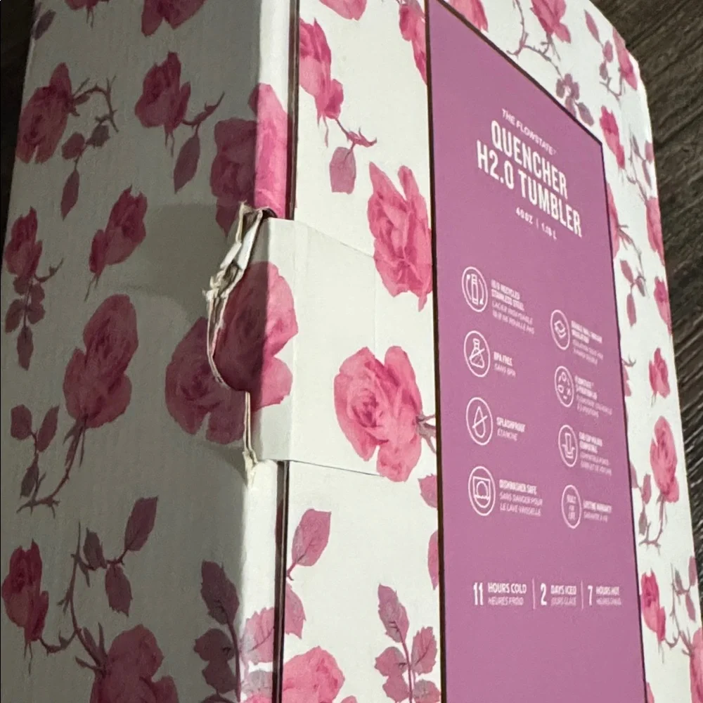 Stanley x LoveShackFancy 40oz Quencher H2.0 Ribbon Rosa Tumbler - Picture 5 of 5